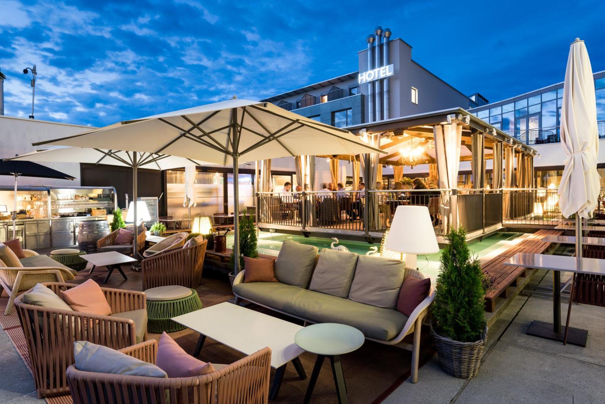 Hotel Seedamm Plaza 4*